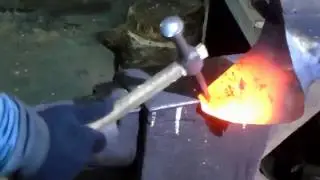 Ковка налокотника из высокоуглеродистой стали.ст65.