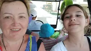 МИ З ПОДРУГОЮ НА ТУК- ТУЦІ