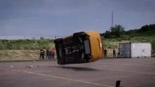 2018 Volvo XC60 Roll Over crash test