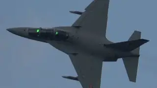 4Kᵁᴴᴰ Leonardo Alenia Aermacchi T-346A Master Italian Air Force Flight Demonstration