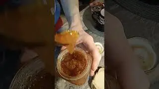 Пирог с повидлом из инжира