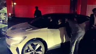 Paul Laval (Melexis) explains MeLiBu demo car