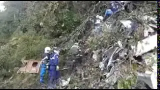 VIDEO DEL LUGAR DONDE SE ESTRELLO EL AVION DEL EQUIPO CHAPECOENSE DE BRAZIL