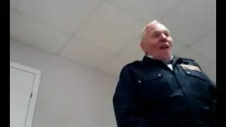 веселый охраник