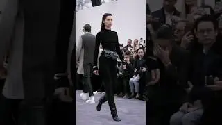 Bella Hadid powerful walk of all time 🔥🤎#shorts #supermodel #model #bellahadid