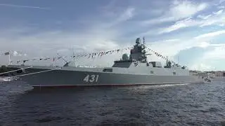 Парад кораблей на Неве