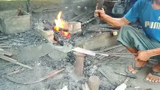 Menempah PISAU Daging