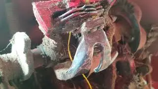 Watch out for this! You could be greasing your baler wrong | Bad lubrication | explanatory example