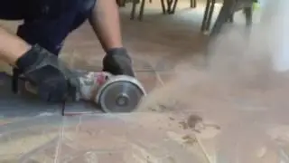 Sửa nền nhà ăn tu viện