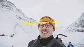 Snowball fight at 1000ft