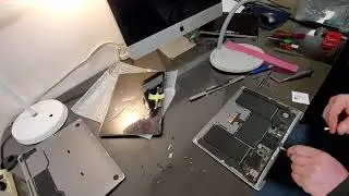 LCD screen assembly replacement on Macbook Air 13