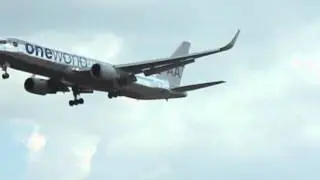 American Airlines (One World) Boeing 767-300 landing runway 28 at Chicago O'hare Intl