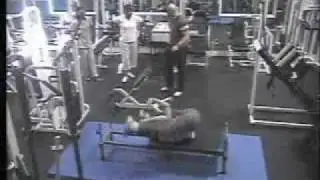 Funny Video Woman at the Gym