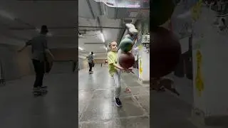 Два крутящихся мяча под ногой 😎 