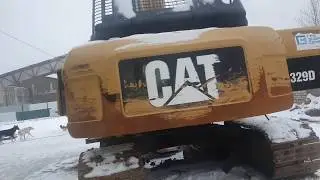 The Cat329's rotation doesn't work. The Cat320 stalls under load.
