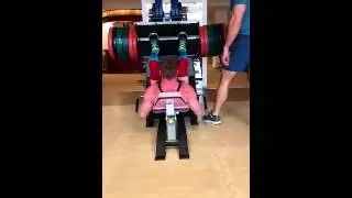 Leg press 500kg x8*