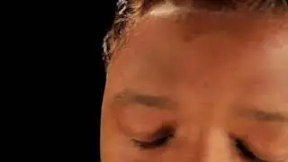 De’Angelo “How Does It Feel?”