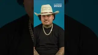 That Mexican OT can spit far😮