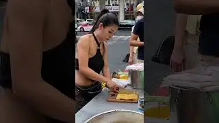 Banana & Egg Roti | The Hottest Roti Lady in Bangkok | Thai Street Food 