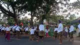 Tabuhan Gendang Beleq di Sore Hari