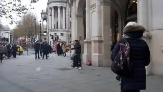 Beatbox performance Trafalgar Square, London. Good Sound