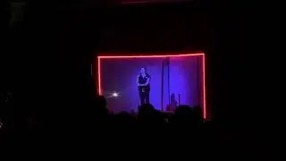Slow dancing in the dark live acoustic  -  joji