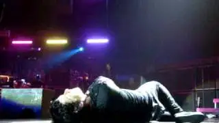 Green Day - King For A Day, Shout, I Can't Get No Satisfaction, Hey Jude Medley