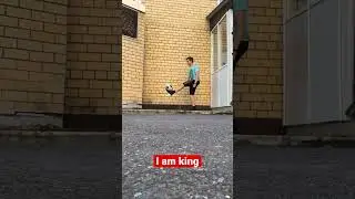 Как  набивать мяч