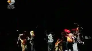 Bulutsuzluk Özlemi ft. Duman - Uçtu Uçtu - Canlı klibi -
