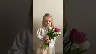 Отвлекаю как могу и попутно делаю фото на память❤️