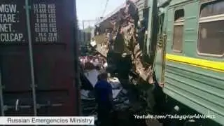 Russia crash: 'Five dead' in train crash near Moscow