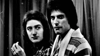 Queen - Don't Stop Me Now (Vocals + Bass)