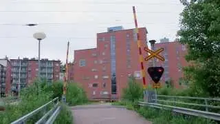 Museum train @ Tervahaudanpolku level crossing