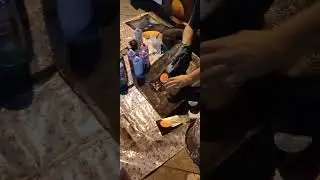 Уличная художница. Владивосток.