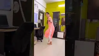 Yeh Kisne Jaadu Kiya - Falguni Pathak