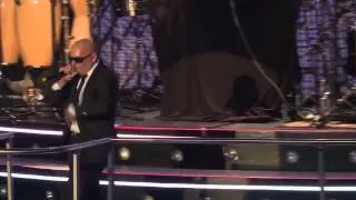 Men in Black 3 - Back in Time - Live with Pitbull