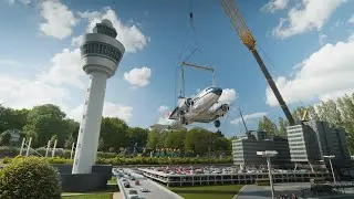 Levensgroot Dakota-vliegtuig landt in Madurodam