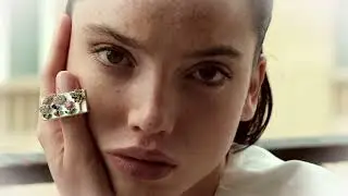 ILONA FOLT IN MAIS OUI !