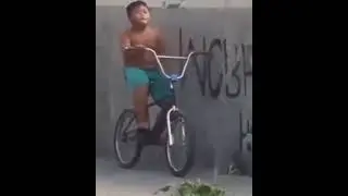 telanjang dada lah sebelum ppkm lv10, telanjang dada dilarang cuy..wkwk