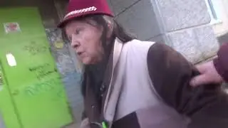 10.5.20.На 2-ой мин 7 сек ПЬЯНАЯ бандитка кв 6 ударила ни за что жену певца ПРОРОКА САМБО-я