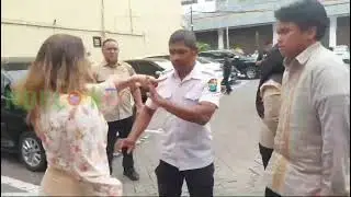 ISA ZEGA R18UT DENGAN KONTEN KREATOR SAAT AKAN DIPERIKSA DI POLDA JATIM