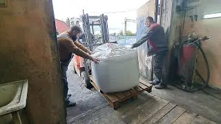How we unloaded copper slag for sandblasting!!!