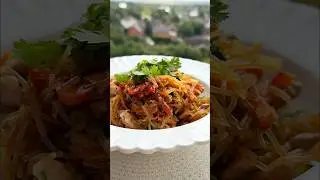￼ Такую фунчозу не купишь ни в одном ресторане)