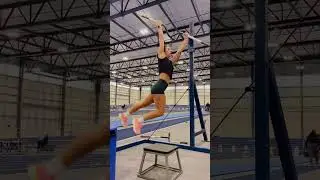 A simulator for improving the movements of pole vaulters