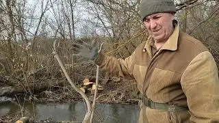 Папа чистит берег. У наших кур повышенная яйценоскость. Сделали каркас для раковины в ванной.