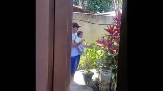 Yan Vitor e a planta divertida