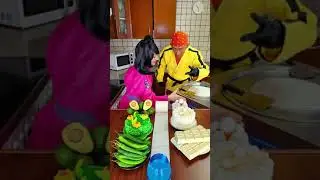 Ice cream challenge! Green vs white 