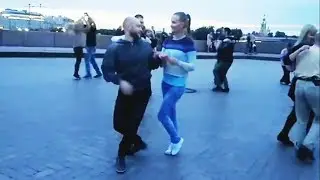 Oxana Gavrilova & Alexey Articulado Kirillov - forró