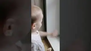 Рома чихает)))