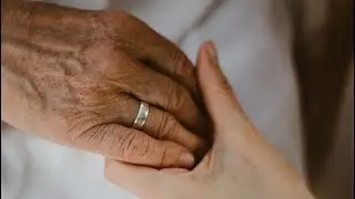 Сложные чувства в отношении стареющих родителей